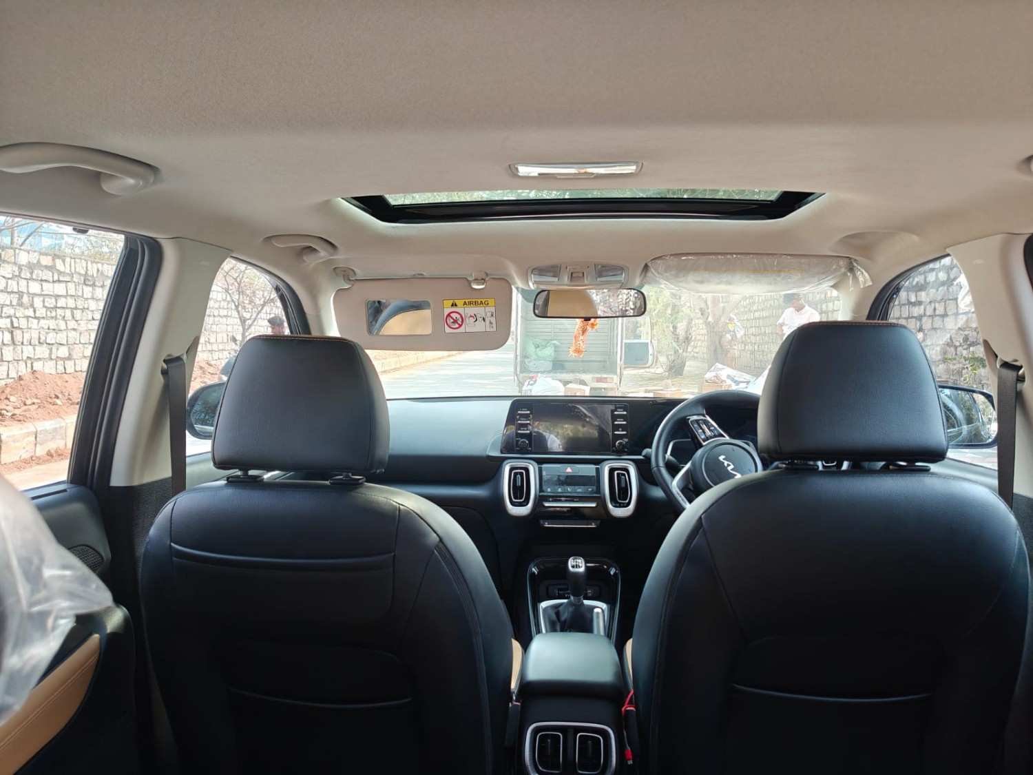 Kia Sonet HTX+ - Image 2